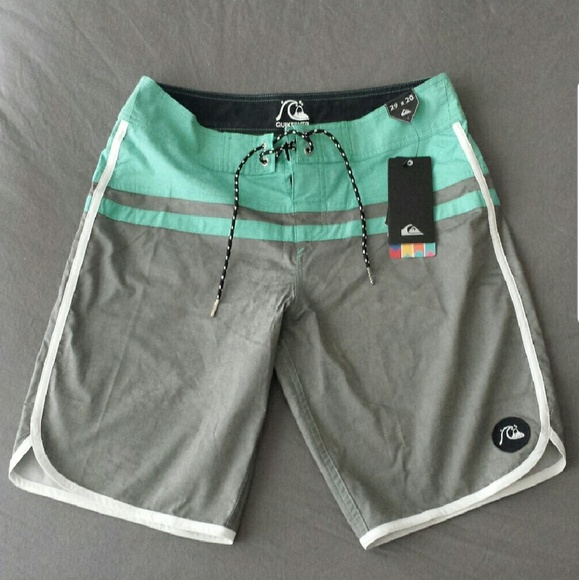 Quiksilver Other - 🌊Quicksilver Stomp Paradise Scallop Boardshorts🌊